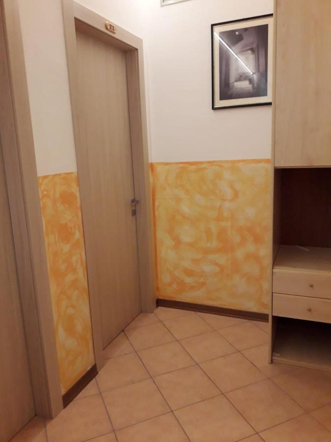 albergo del turista srl Vernasca Esterno foto